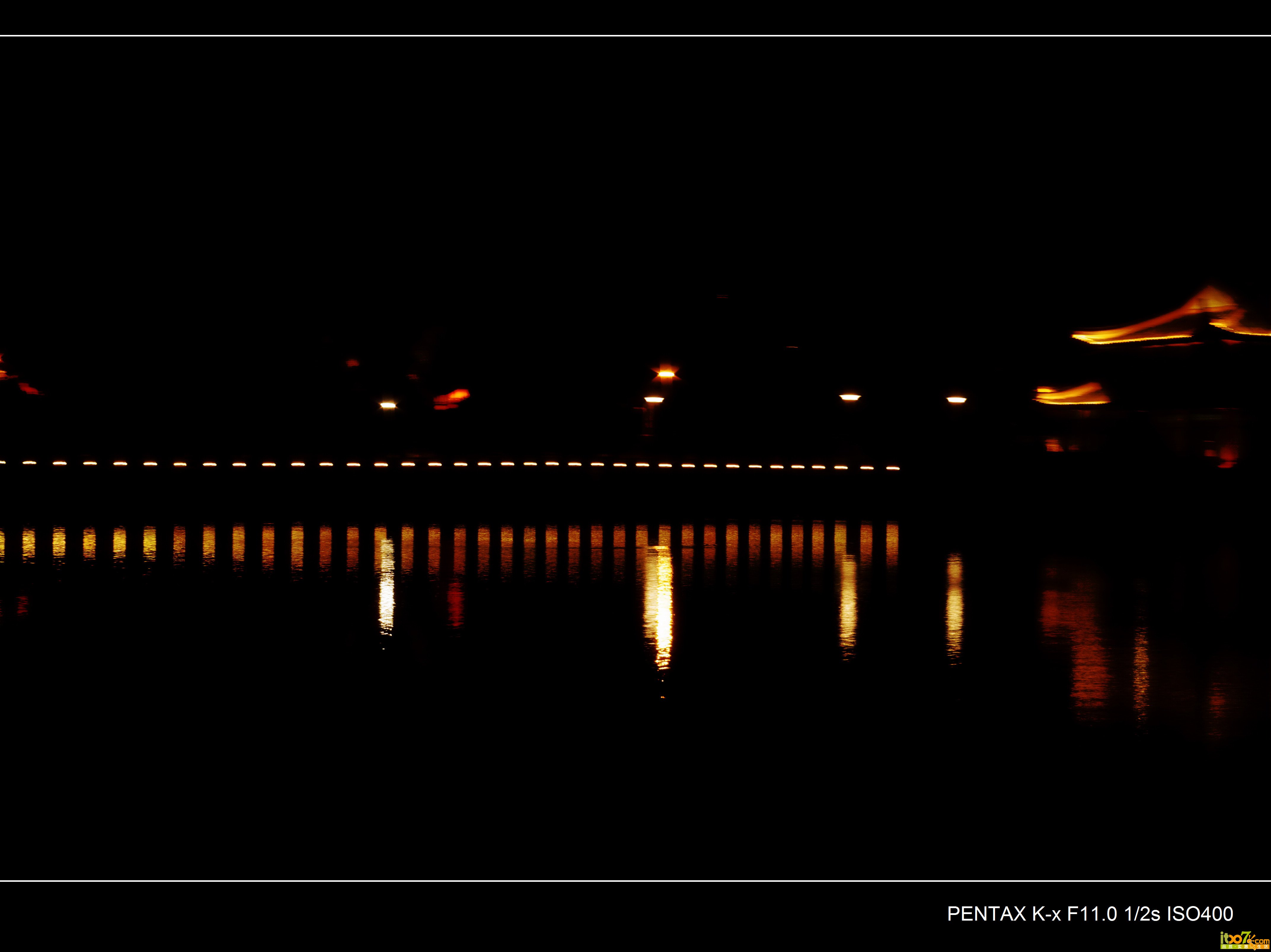 翠湖夜景