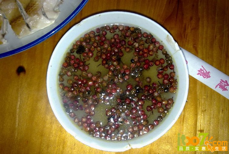 花椒鸡沾水，麻香爽口