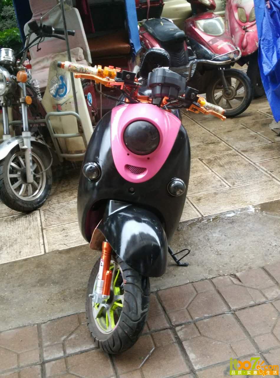 1098935514.jpg
