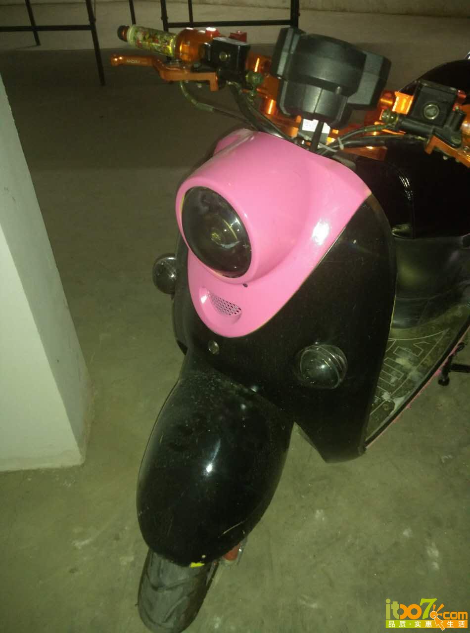 989933298.jpg