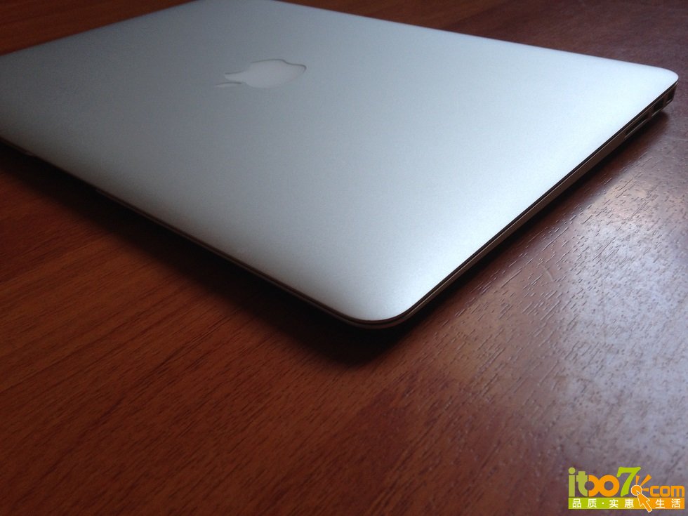 已出封出两个月的苹果笔记本md760chb国行