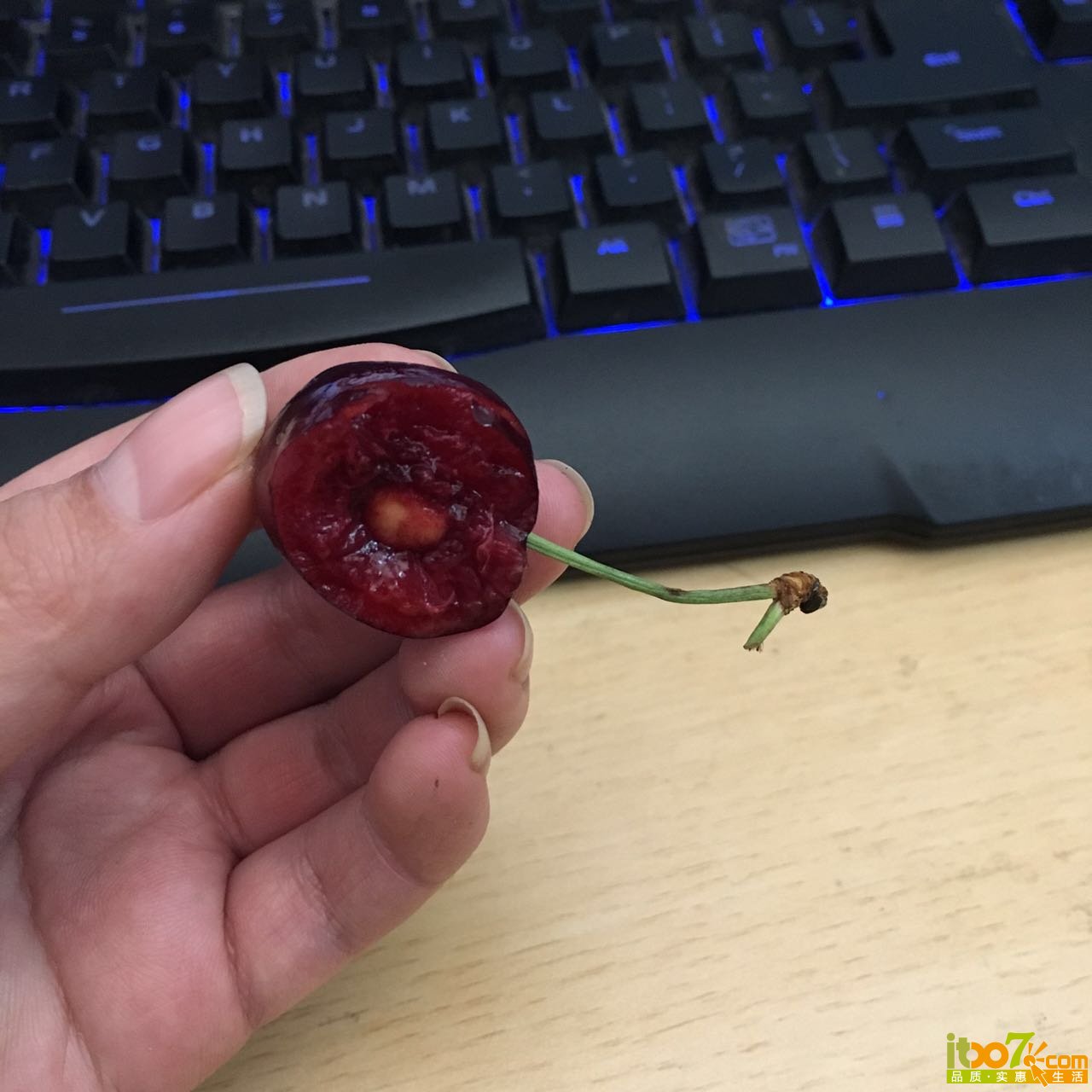 1036121107.jpg