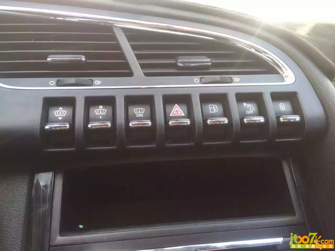 mmexport1459066609979.jpg
