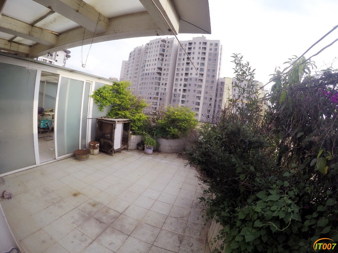 屋顶露台.jpg