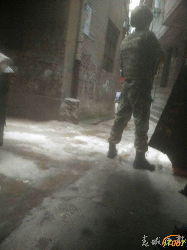 181833q2sras4aaq8nzagn.jpg