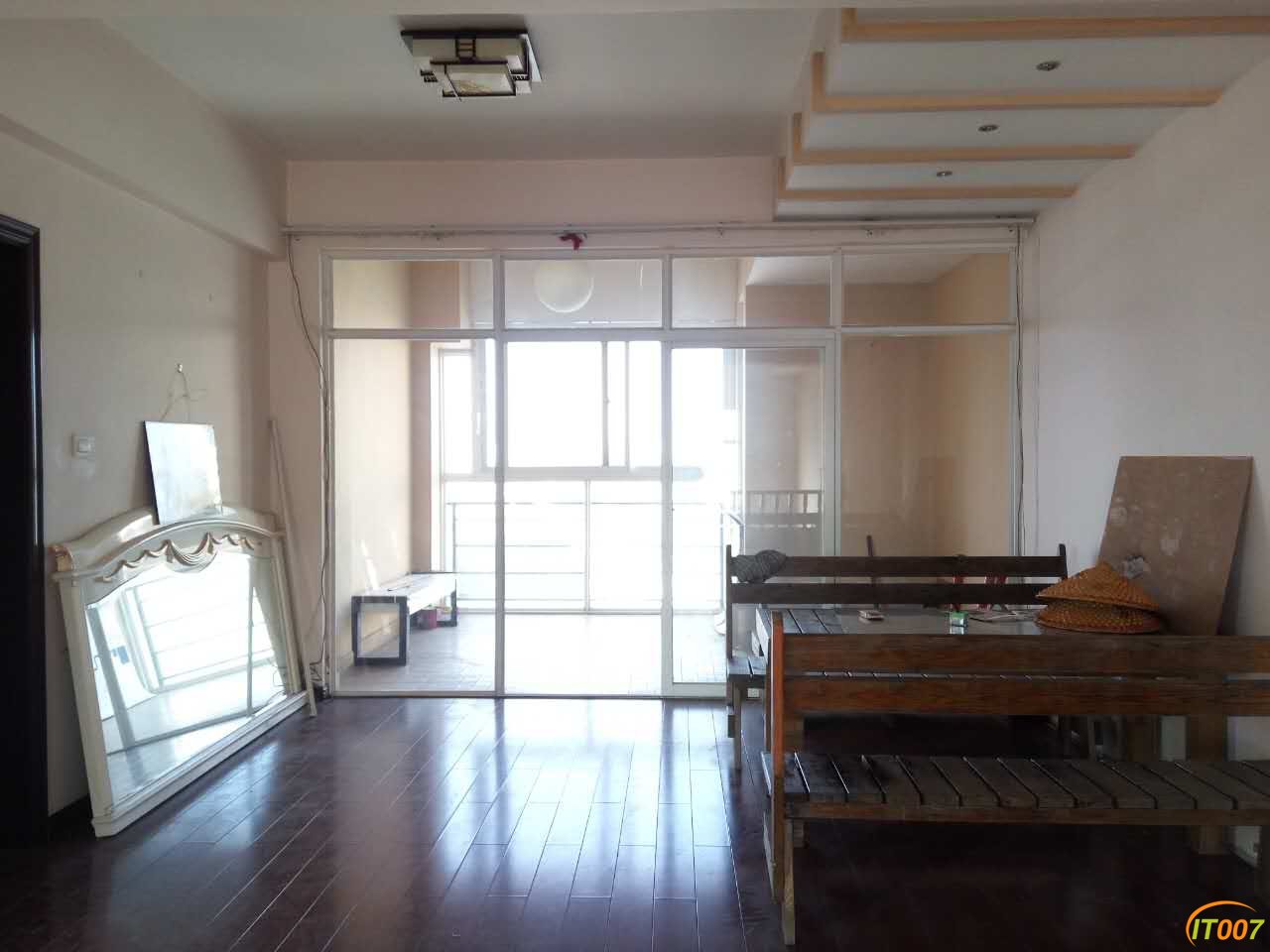1201252417.jpg