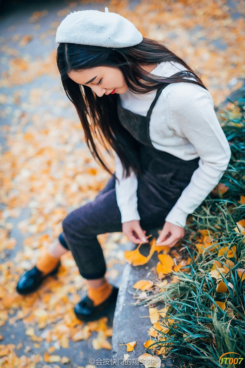 140856uwwtsn571sd77bpp.jpg