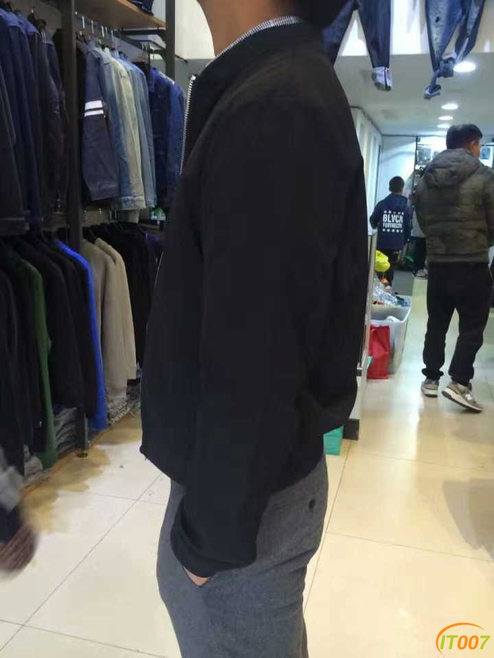B2.jpg