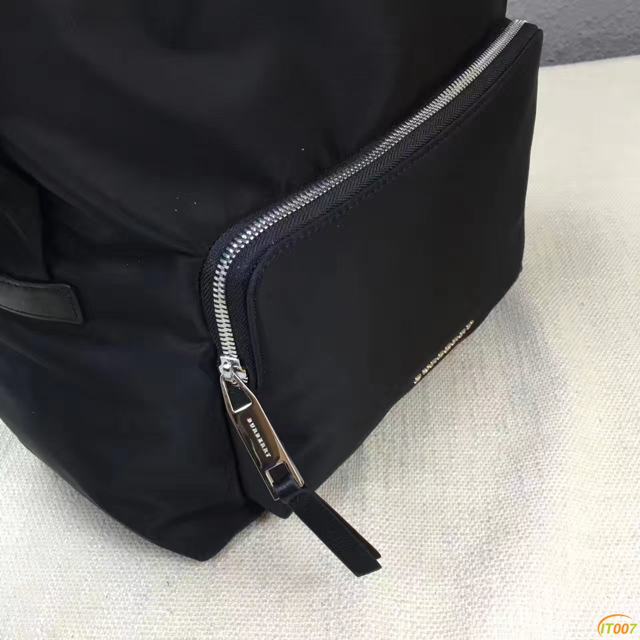 mmexport1490575063188.jpg