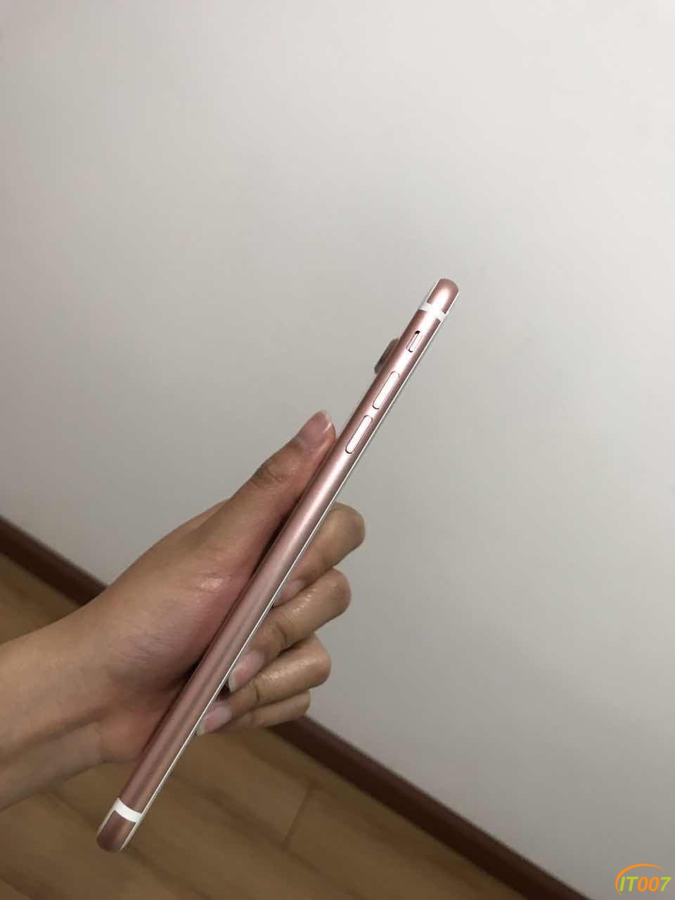iphone7p.jpg