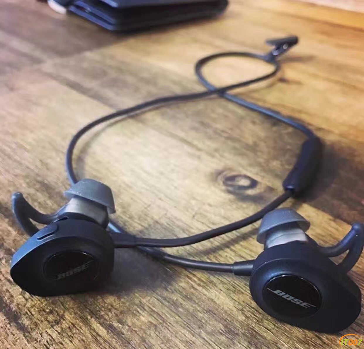 Bose SoundSport3.jpg