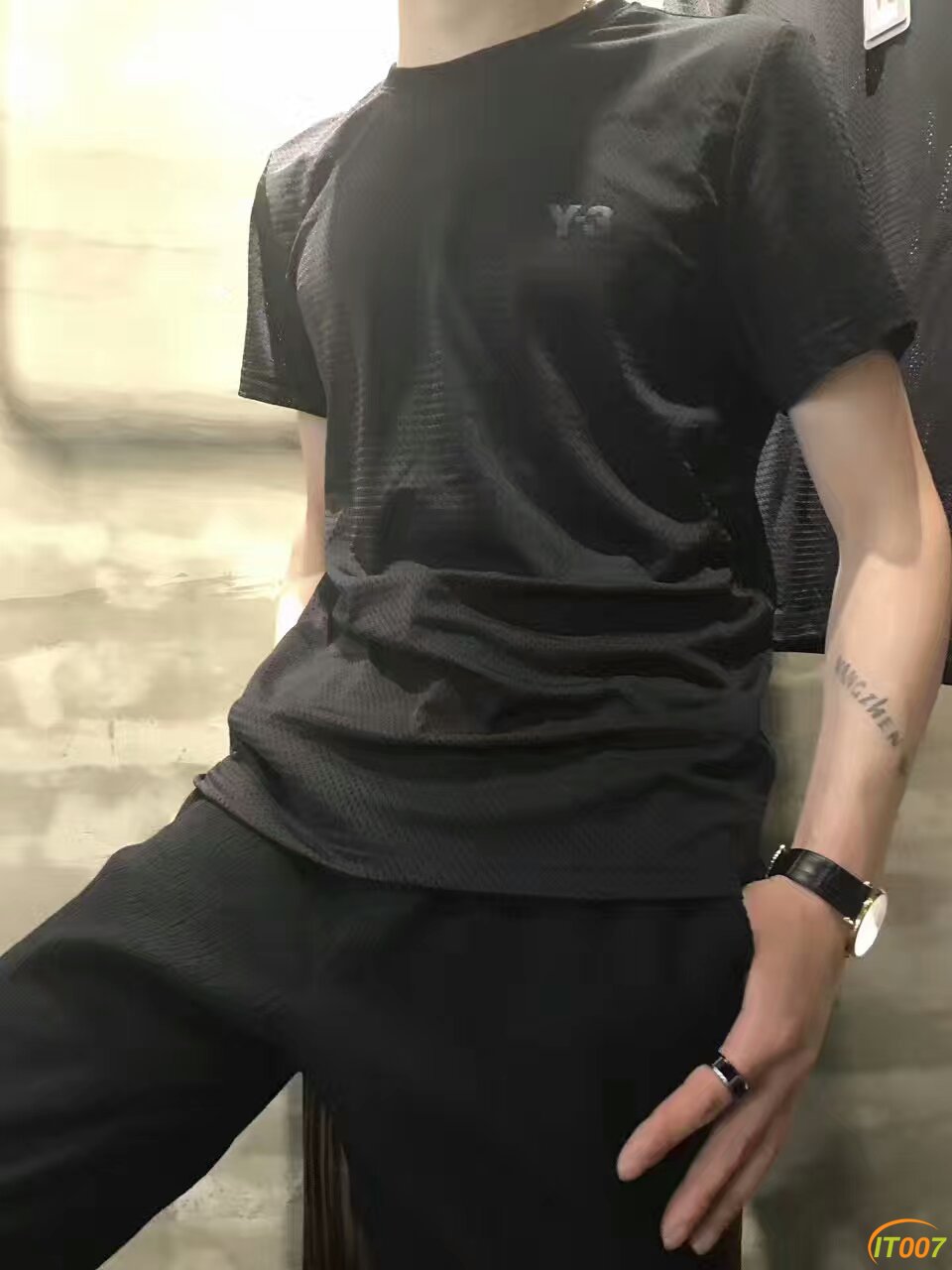 C1.jpg