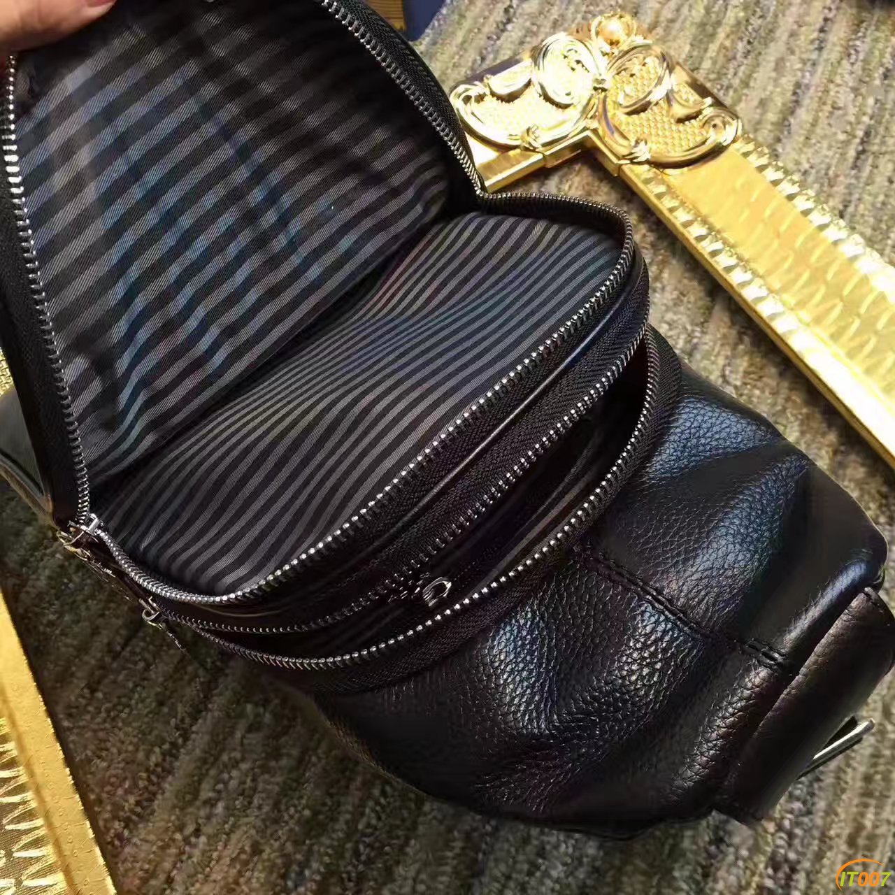包mmexport1497444578380.jpg