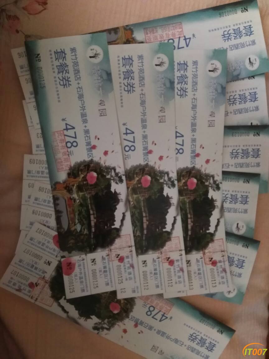 142245y00kaza9nhik0ga2.jpg