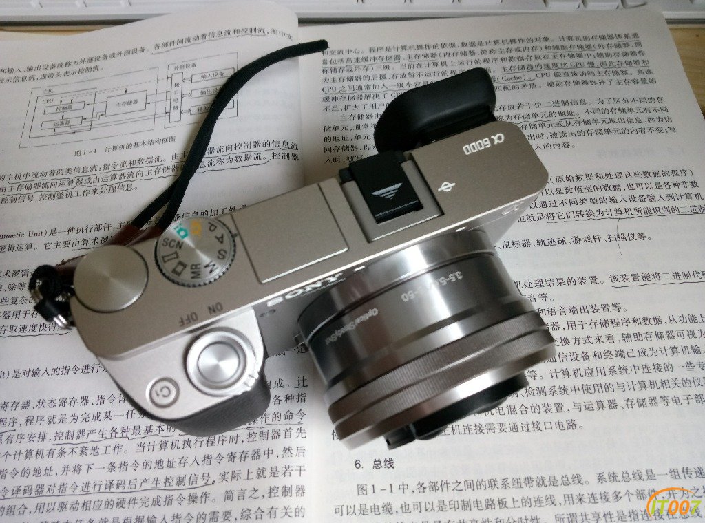 P70905-090008.jpg