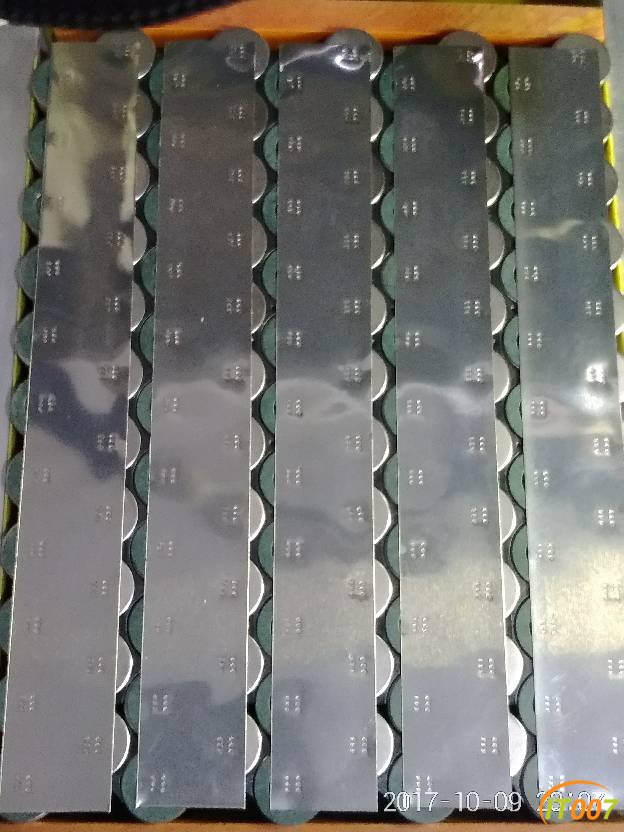 010807ah9hmbj398k7rwzl.jpg