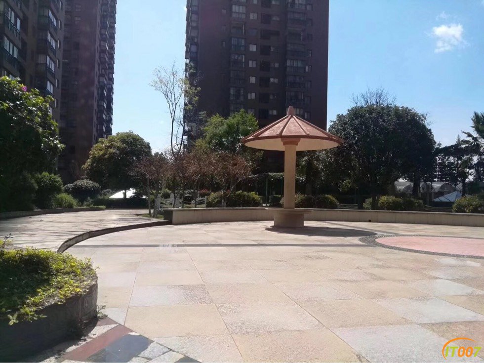162018nwqom82llzbooeuk.jpg