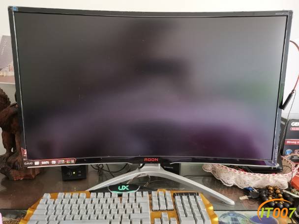 153253tcz35td8bjy8c010.jpg