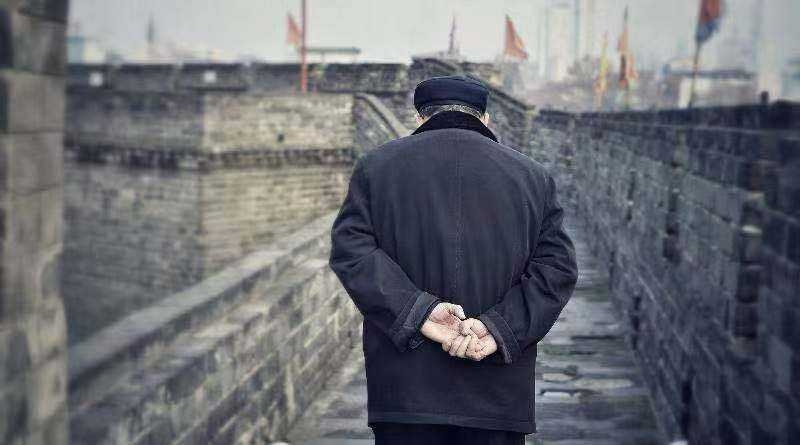 老去的悲哀