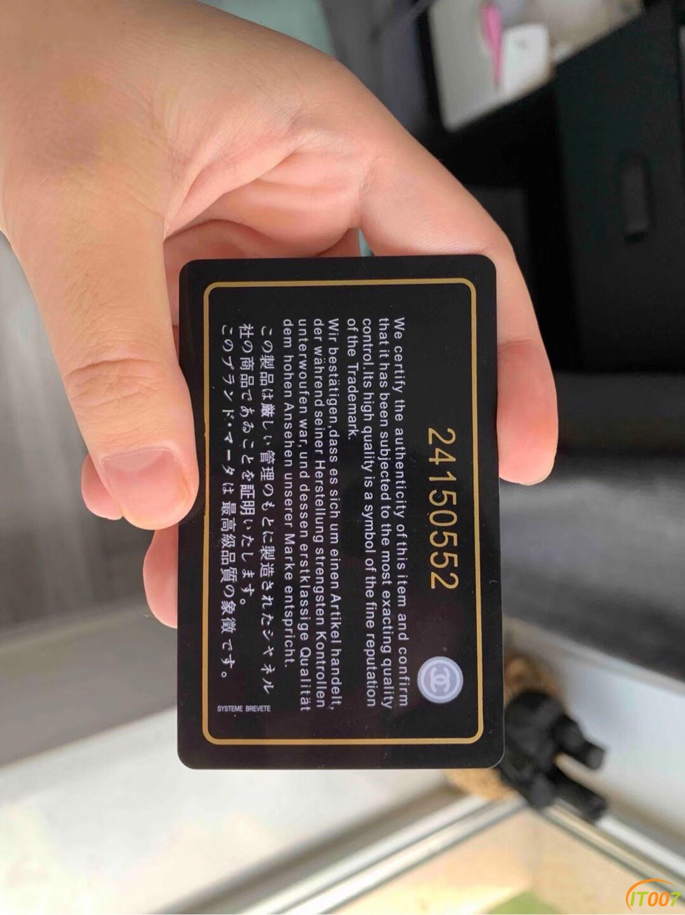 204044nz9m6829e69493b8.jpg