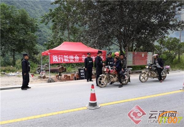 新中国成立70周年这一天 他们在坚守-4.jpg