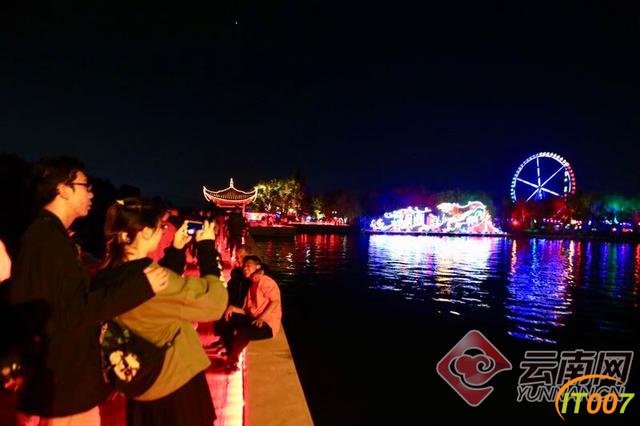 昆明大观公园推国庆主题夜游 好看好吃好玩等你来-5.jpg
