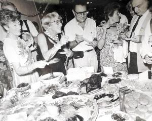 昆明人生活变迁70年图记之二：食为民天-2.jpg