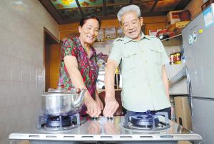 昆明人生活变迁70年图记之二：食为民天-8.jpg