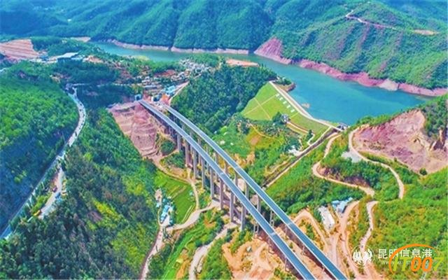 昆明至楚雄大理丽江动车客流持续火爆 较同期增长44%-3.jpg