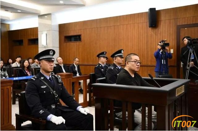 大快人心！孙小果今日出庭受审-2.jpg