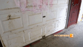 这是什么操作？业主自己把小区停车位改成了车库……-4.jpg