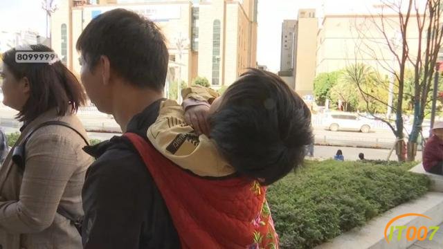 2岁女孩被跑步机夹伤，爸爸同意接受3千元赔偿，妈妈索赔18万-16.jpg