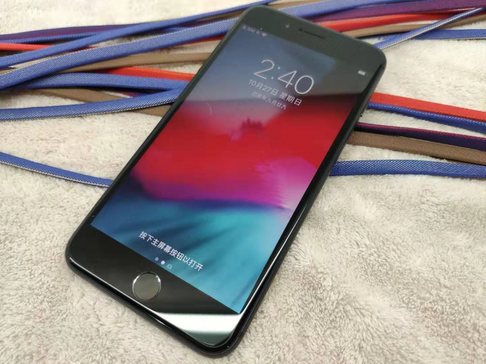 无拆无修爱思全绿8p黑色64g成色不错