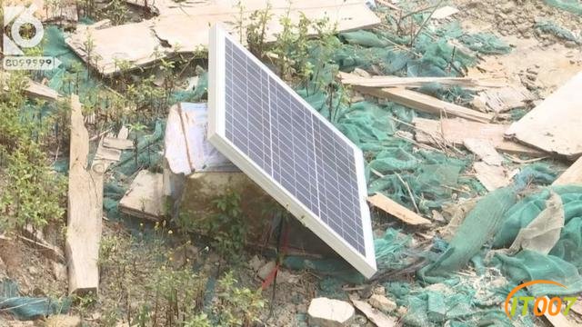 非住不可，已经没有地方住了！烂尾楼的“硬核”住户们无视搬离告知书，这其中带着多少无奈和心酸-17.jpg