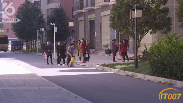 自家小区要被没收了！昆明两个小区业主集体懵了-8.jpg