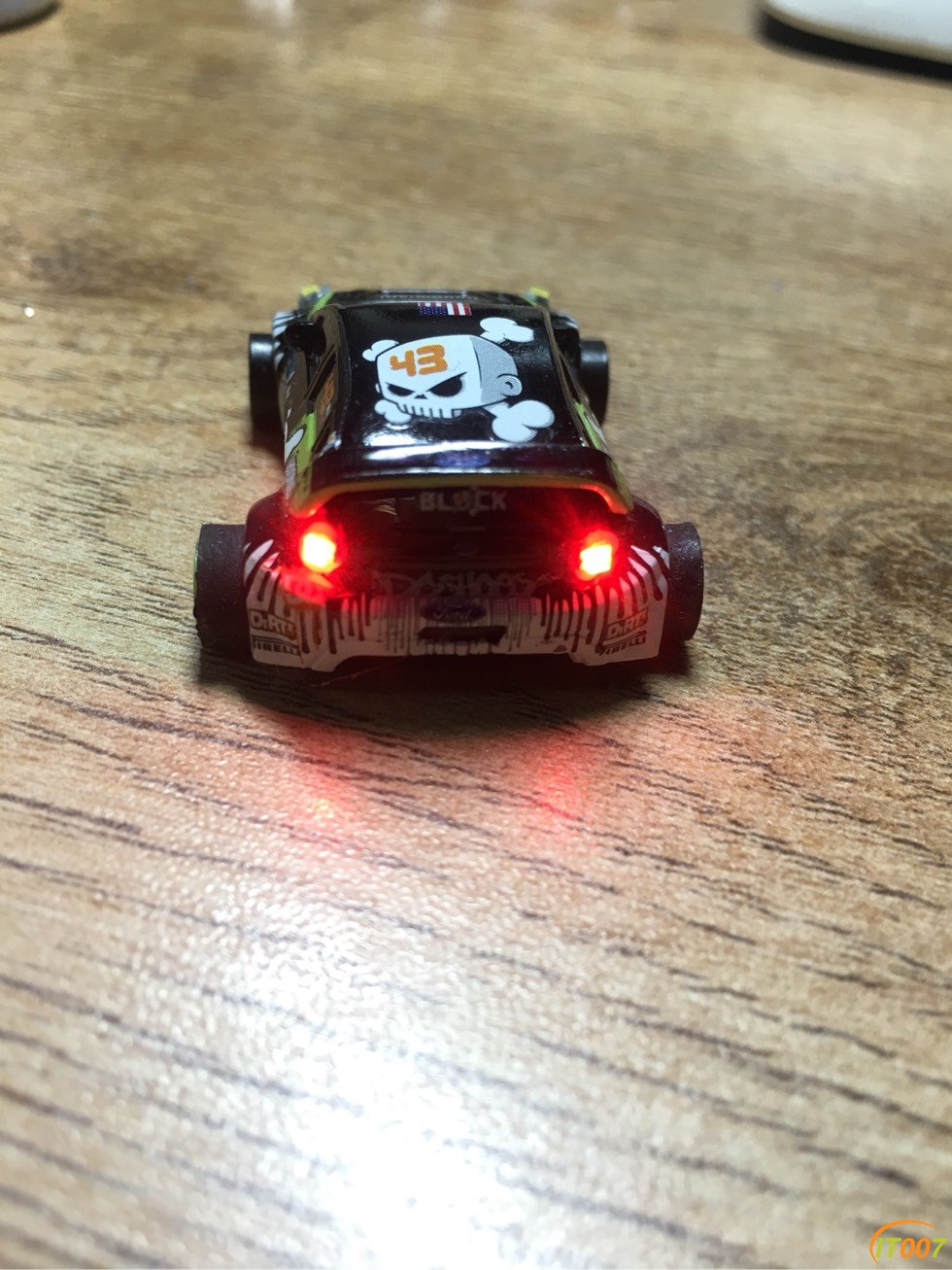 132553rqe9m9olzc9lrlx6.jpg