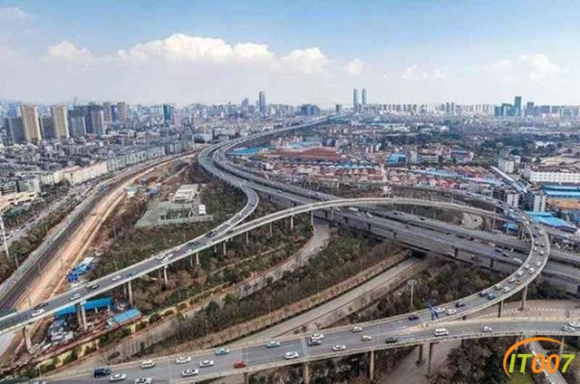 昆明今日又一座立交桥建成通车，联结昆明过去和现在的这些桥你能数出多少？-17.jpg