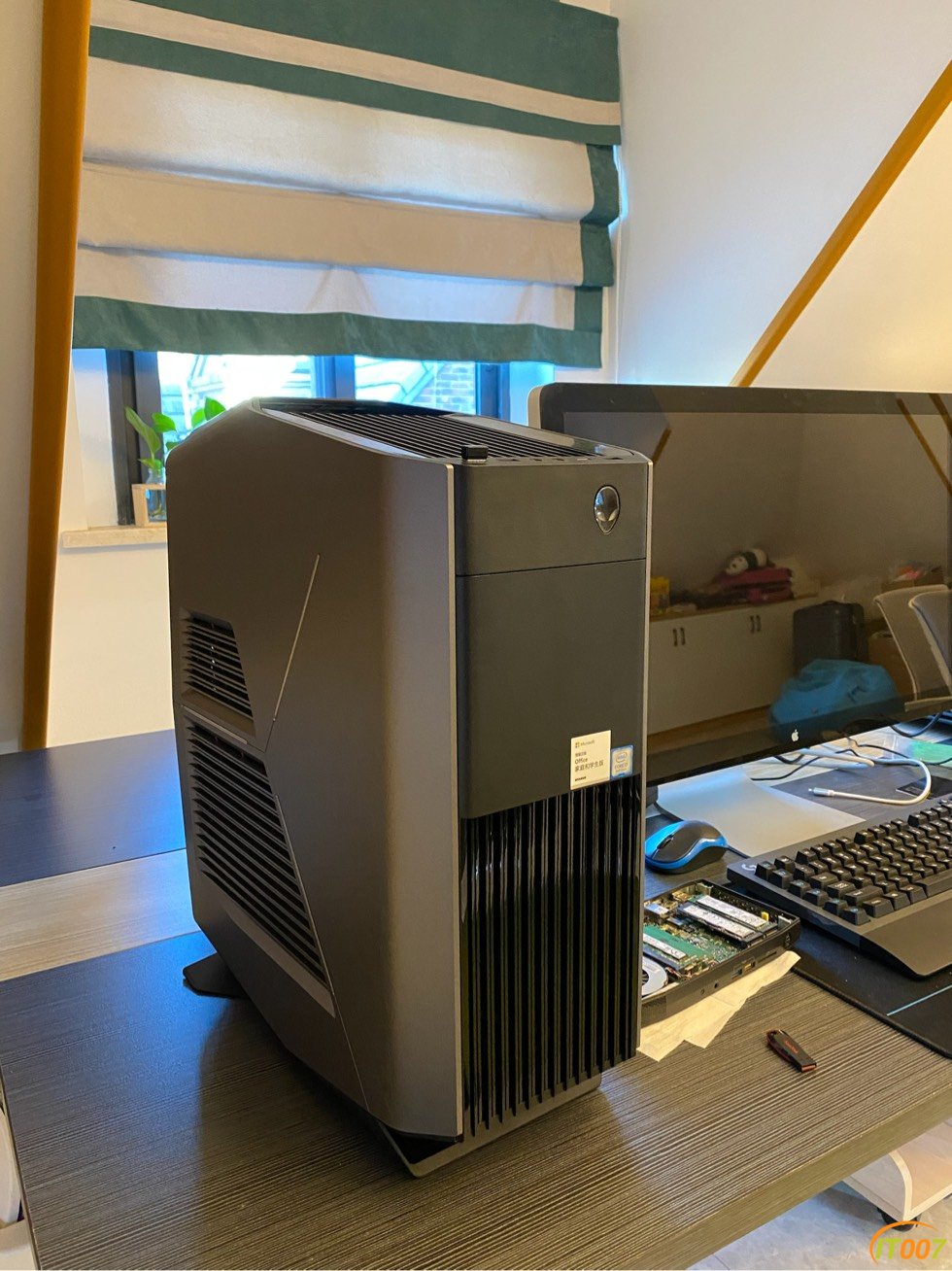 094818i6iujsuutdyn3fj6.jpg