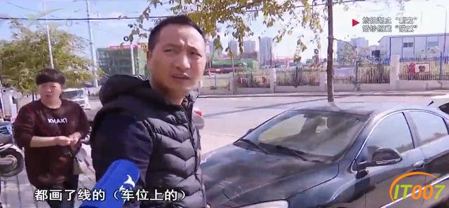 车主们气不打一处来！三十多辆轿车惨遭恶意破坏，被戳胎、划花损失巨大-6.jpg