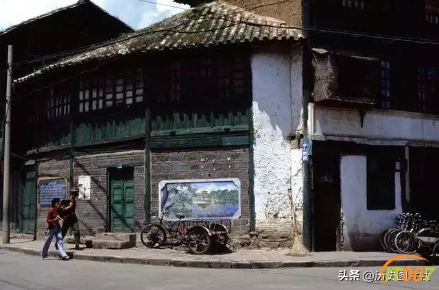 外国人拍摄80年代的昆明，再回首已是满满的回忆-1.jpg