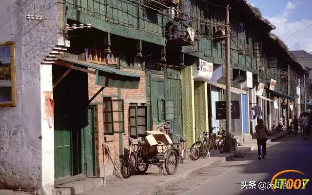 外国人拍摄80年代的昆明，再回首已是满满的回忆-6.jpg