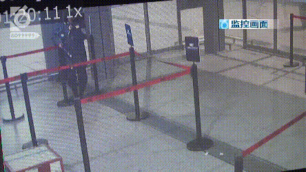 她们离家出走从四川飞来昆明，被一位滴滴司机带回了家……-2.jpg