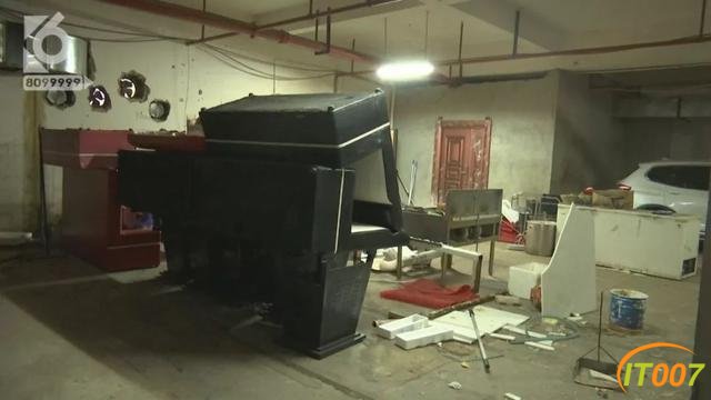 套路有点深！业主出走一年，归来车位被霸道占用建超市？-4.jpg