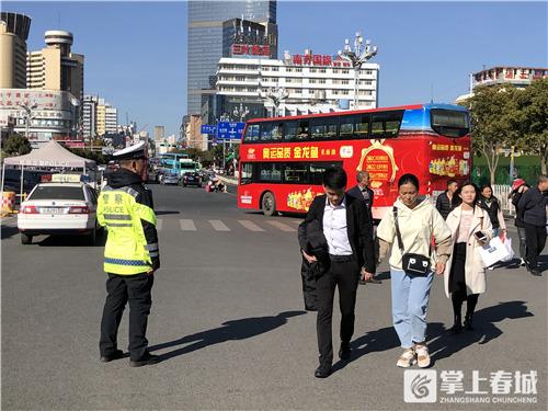 你的出行，由我们来守护！昆明火车站春运安保工作启动-6.jpg