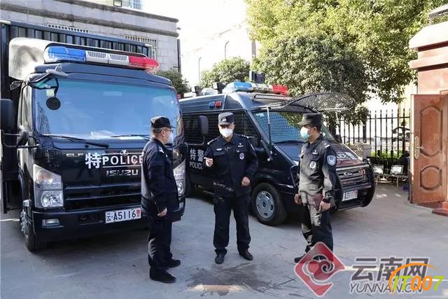 「部分返岗第一天」昆明市中心写字楼复工企业较少，餐厅停业较多-6.jpg