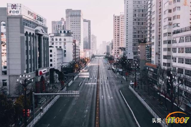 昆明年年都要经历“空城期”，但是今年再没人说“清净点才好”了-6.jpg