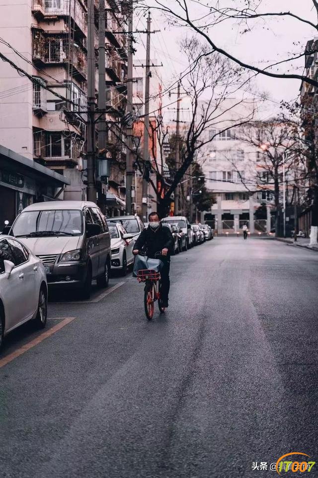 昆明年年都要经历“空城期”，但是今年再没人说“清净点才好”了-9.jpg