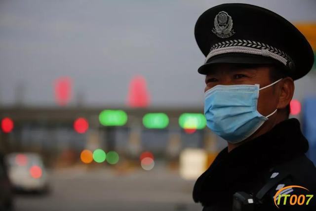 老骥伏枥 志在千里——那些坚守在抗疫一线的老民警们-8.jpg