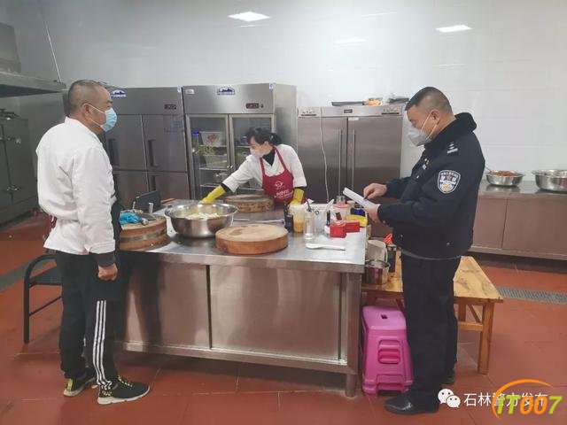 老骥伏枥 志在千里——那些坚守在抗疫一线的老民警们-18.jpg