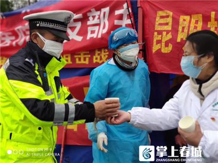 昆明市民营医疗机构坚守“疫”线 共出动医务人员6800人次-5.jpg